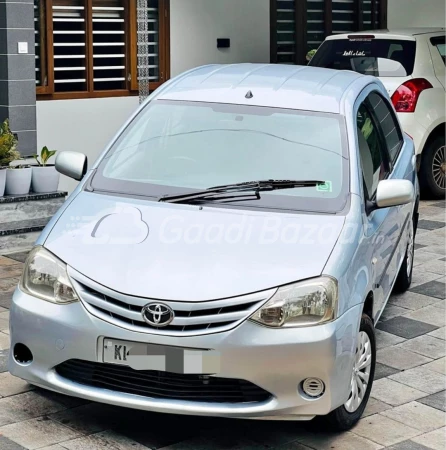 TOYOTA Etios [2013-2014]