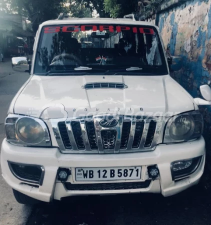 MAHINDRA Scorpio [2009-2014]