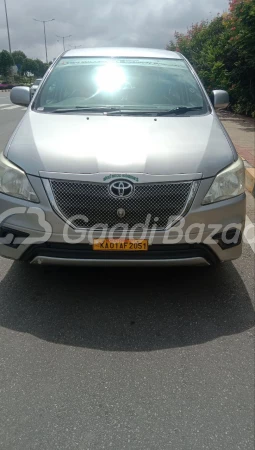 TOYOTA Innova [2015-2016]