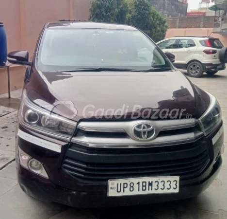 TOYOTA INNOVA CRYSTA