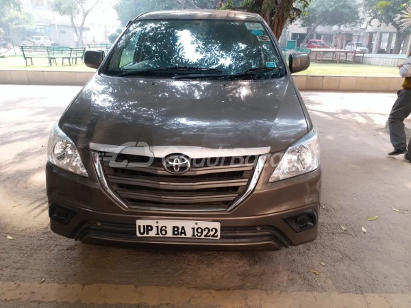 TOYOTA Innova [2009-2012]