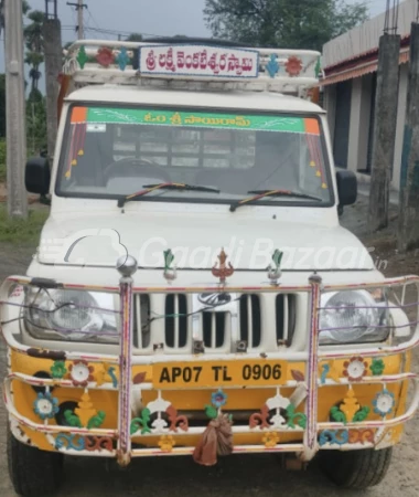 MAHINDRA BOLERO