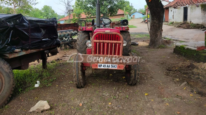 MAHINDRA 585 Di