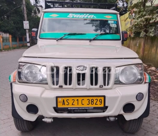 MAHINDRA Bolero Pik-Up