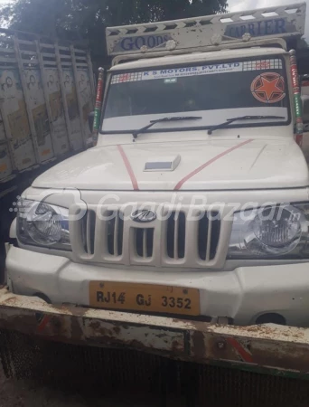 MAHINDRA Bolero Pik-Up