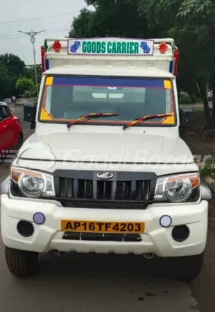 MAHINDRA Bolero Pik-Up