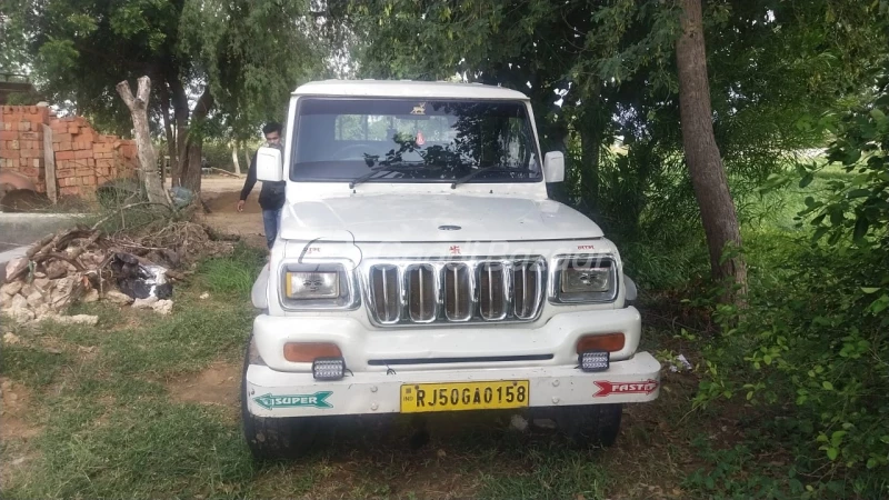 MAHINDRA Bolero Camper