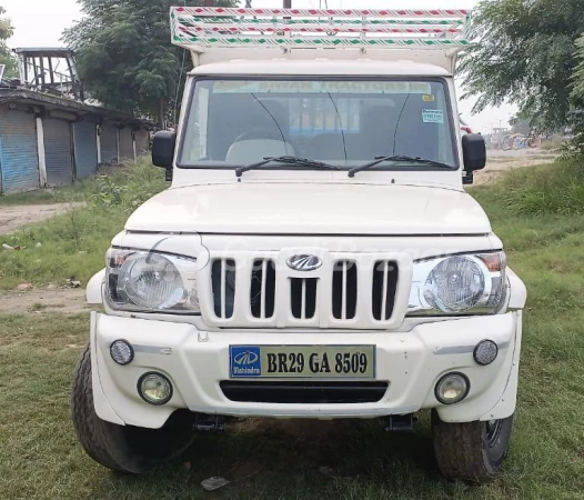 MAHINDRA Bolero Pik-Up