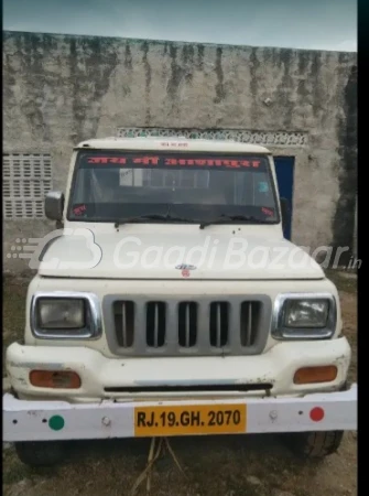 MAHINDRA Bolero Camper