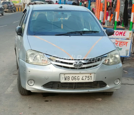 TOYOTA Etios [2010-2013]