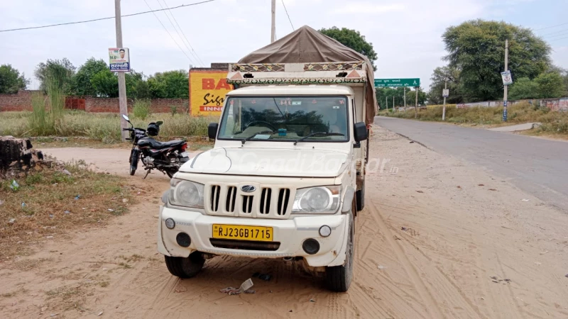 MAHINDRA Bolero Pik-Up