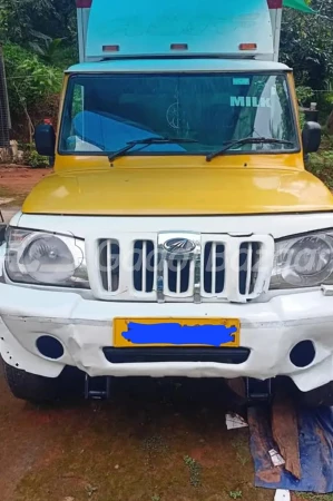 MAHINDRA Bolero Maxitruck Plus