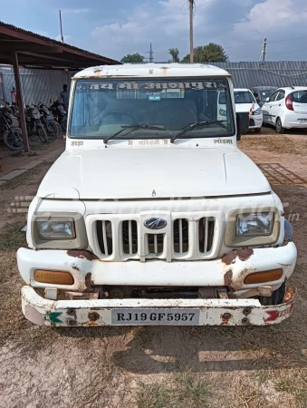 MAHINDRA Bolero Camper