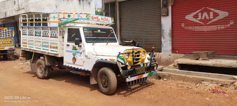 MAHINDRA Bolero Pik-Up