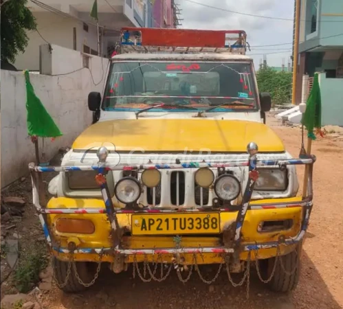 MAHINDRA Bolero Maxitruck Plus