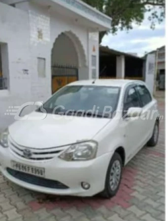 TOYOTA Etios Liva [2011-2013]