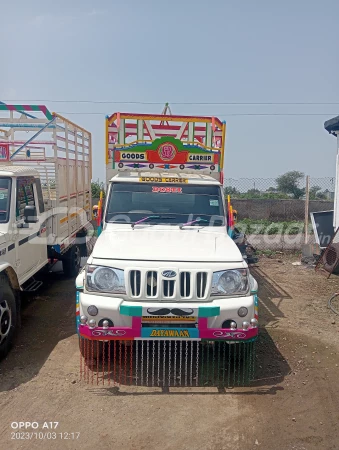 MAHINDRA Bolero Pik-Up