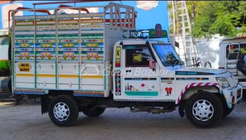 MAHINDRA Bolero Camper