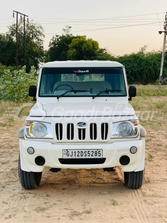 MAHINDRA Bolero Camper