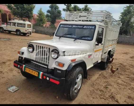 MAHINDRA Bolero Pik-Up