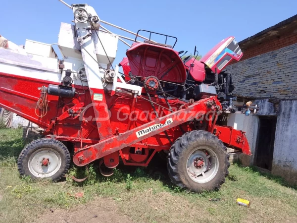 Used MAHINDRA Backpack Harvester STANDARD industrial equipment for Sale in Raipur Second Hand Backpack Harvester NA Car in Raipur for Sale