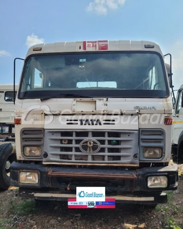 TATA MOTORS  SIGNA 4923