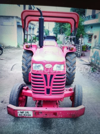 MAHINDRA 575 Di