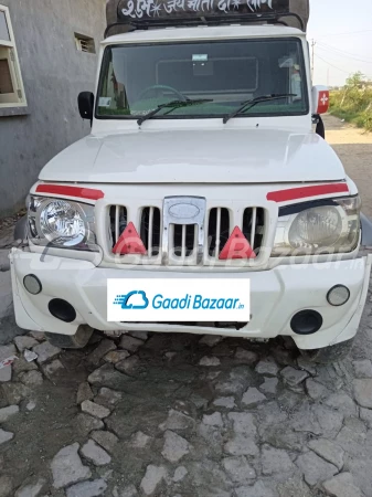 MAHINDRA Bolero Pik-Up