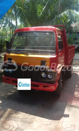 MAHINDRA Loadking Optimo Pride