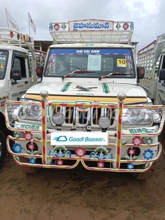 MAHINDRA Bolero Maxitruck CBC