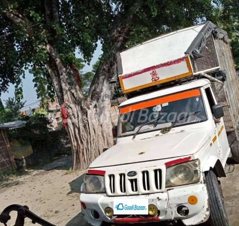 MAHINDRA Bolero Maxitruck CNG