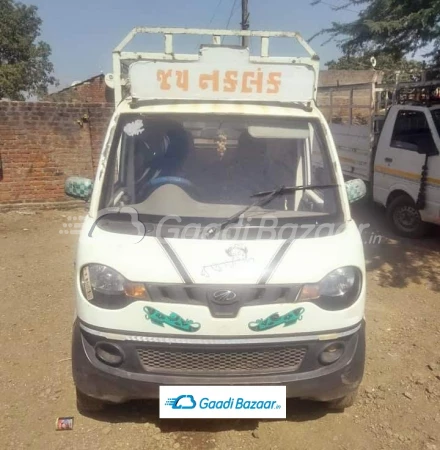 MAHINDRA Bolero Maxitruck Plus