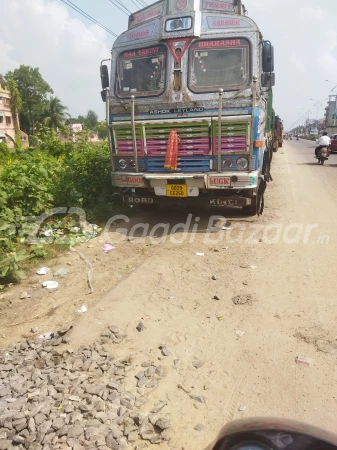 ASHOK LEYLAND 3118 HD