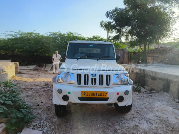 MAHINDRA Bolero Camper