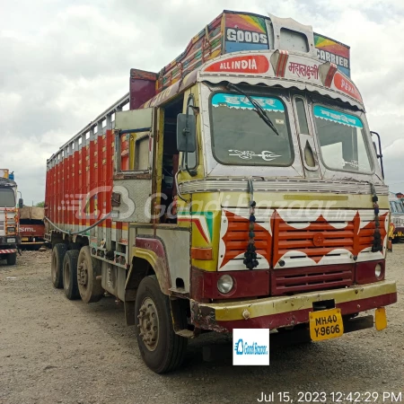 ASHOK LEYLAND 3118 HD