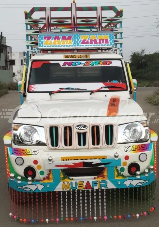 MAHINDRA Bolero Pik-Up