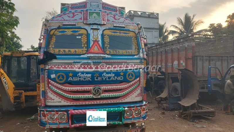 ASHOK LEYLAND 4825