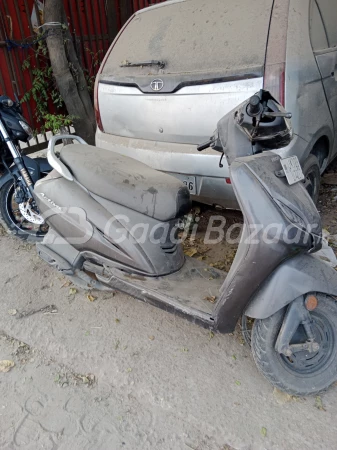 Second hand deals scooty in kashmir