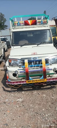 MAHINDRA Bolero Pik-Up