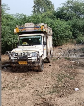 MAHINDRA Bolero Pik-Up