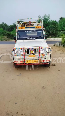 MAHINDRA Bolero Pik-Up