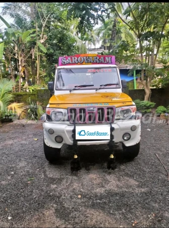 MAHINDRA Bolero Pik-Up