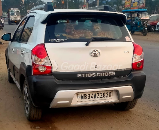 TOYOTA Etios Cross