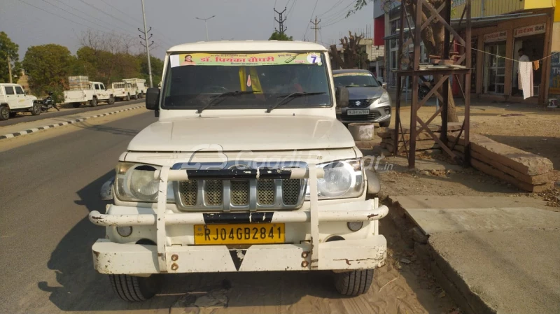 MAHINDRA Bolero Camper