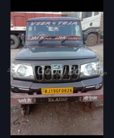 MAHINDRA Bolero Camper