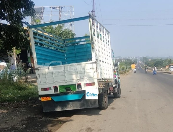 MAHINDRA BOLERO