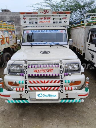 MAHINDRA Bolero Camper