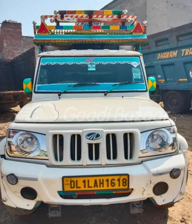 MAHINDRA Bolero Maxitruck Plus