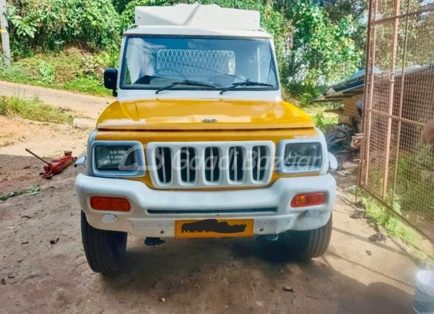 MAHINDRA Bolero Pik-Up