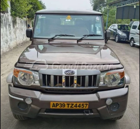 MAHINDRA Bolero Camper